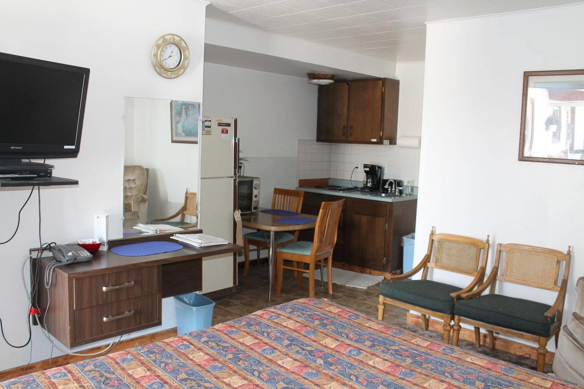 Paintbrush Inn Термополис Экстерьер фото